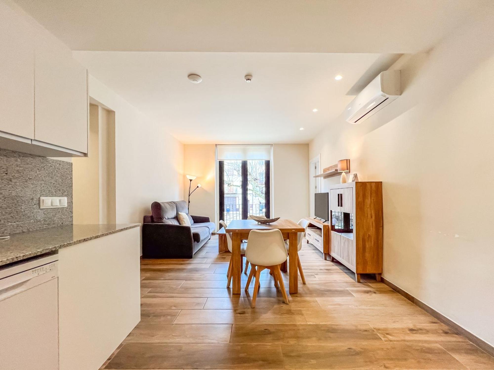 Can Cintet 1 Apartamento En La Plaza De Бесалу Екстер'єр фото