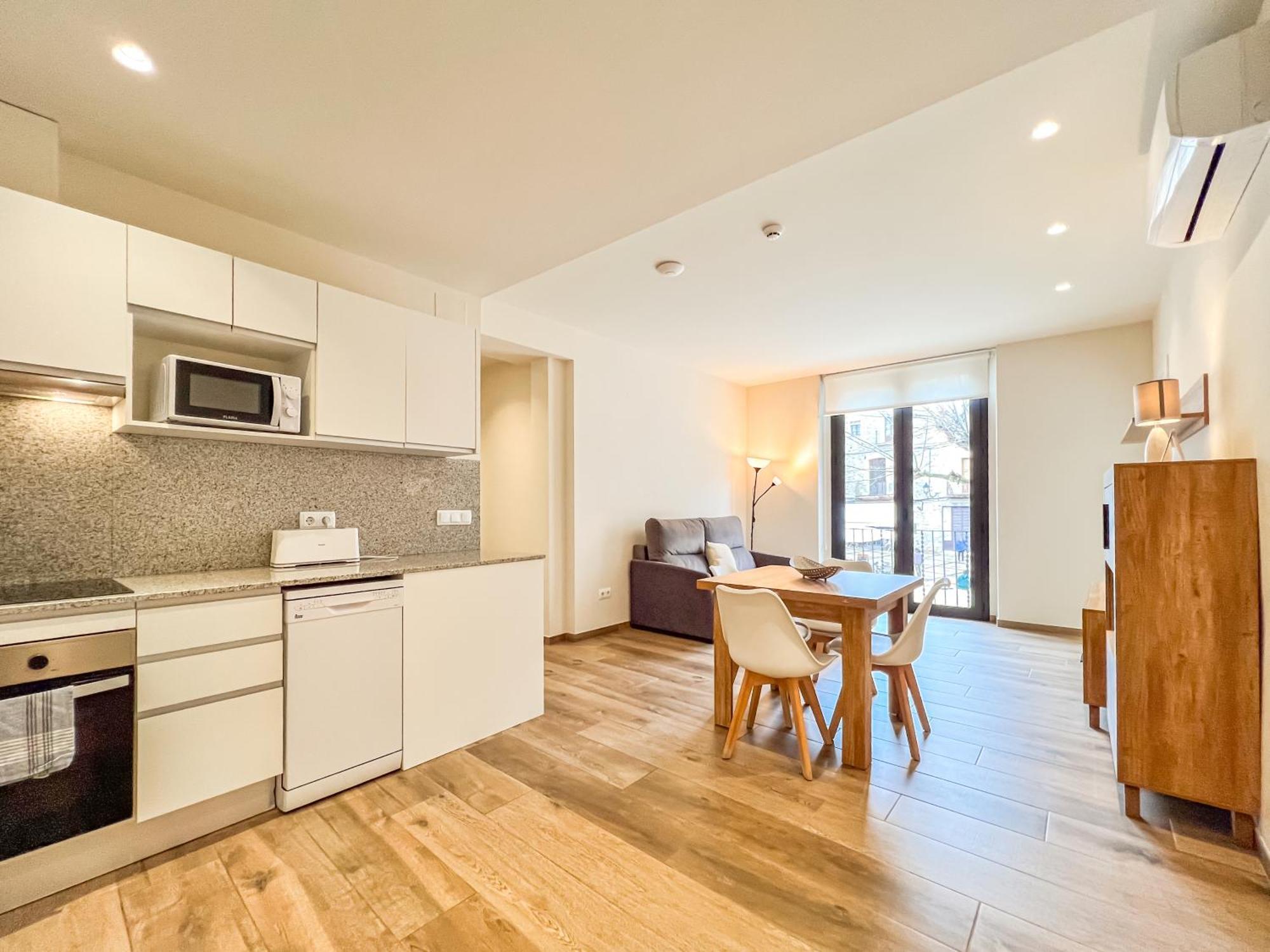 Can Cintet 1 Apartamento En La Plaza De Бесалу Екстер'єр фото